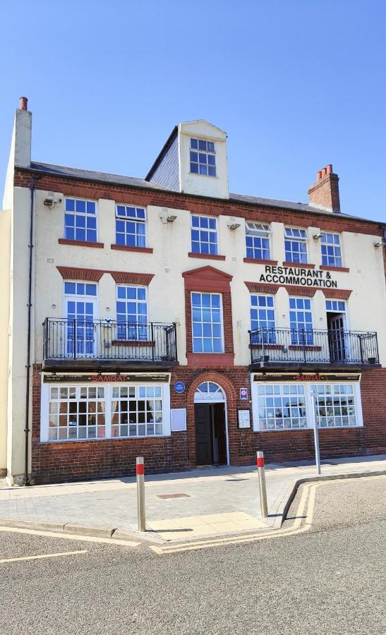 Londonderrys Bar And Accommodation Seaham Eksteriør billede