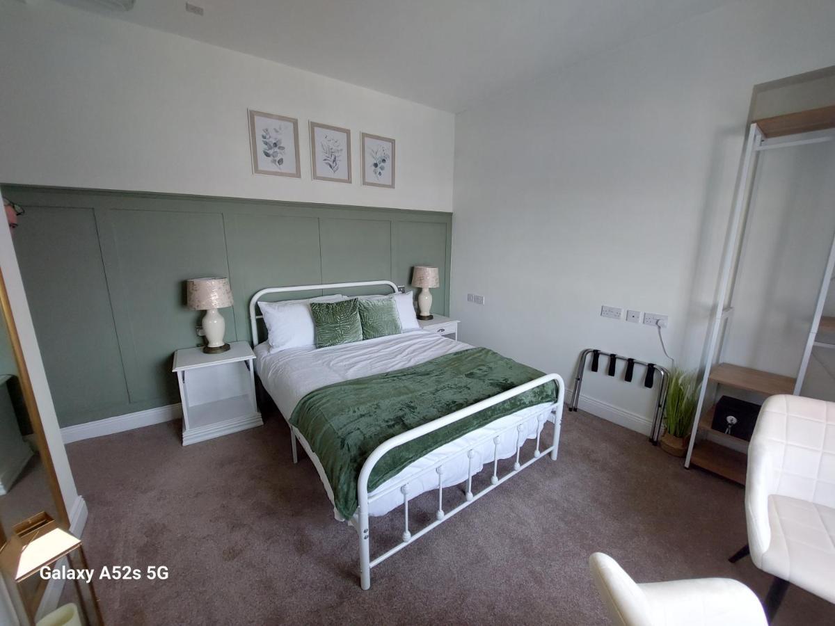 Londonderrys Bar And Accommodation Seaham Eksteriør billede